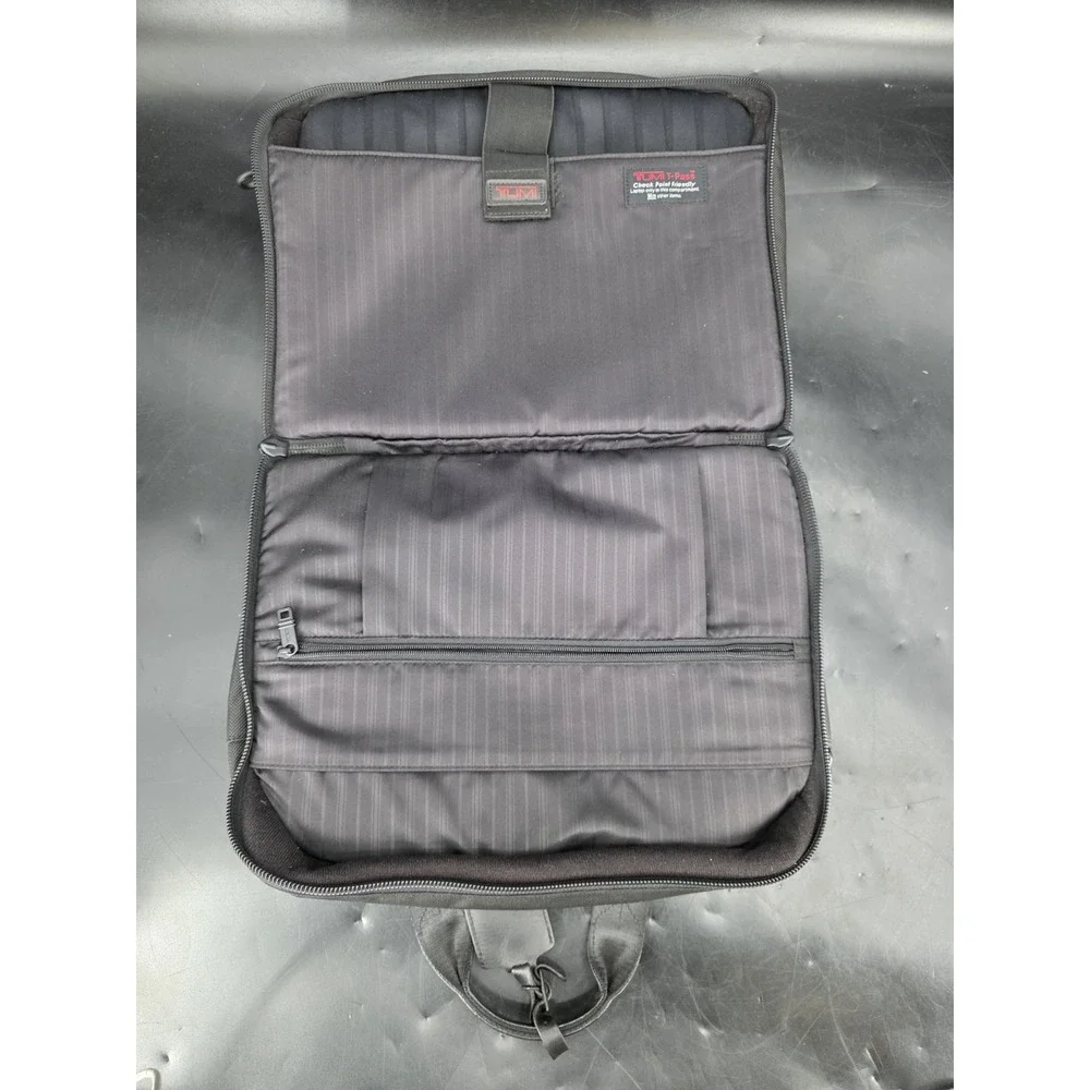 Tumi T-Pass Organizer Brief Expandable Laptop Bag Black‎ Style 026531DH